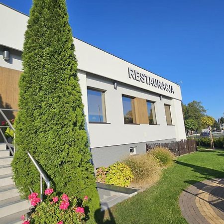 Hotel Ossowski Сважендз Экстерьер фото