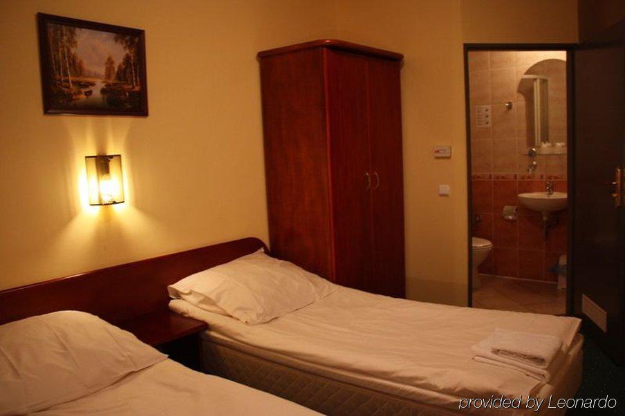 Hotel Ossowski Сважендз Номер фото