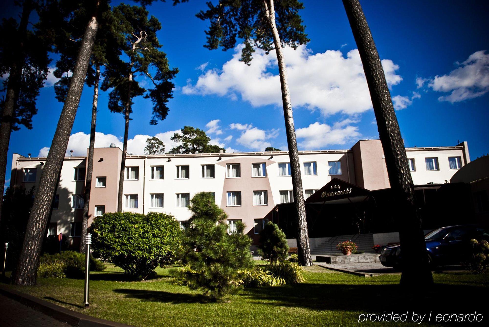 Hotel Ossowski Сважендз Экстерьер фото
